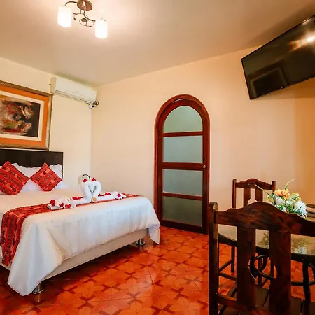 Hotel Vinas Del Sol Eterno Chincha Alta Exterior photo